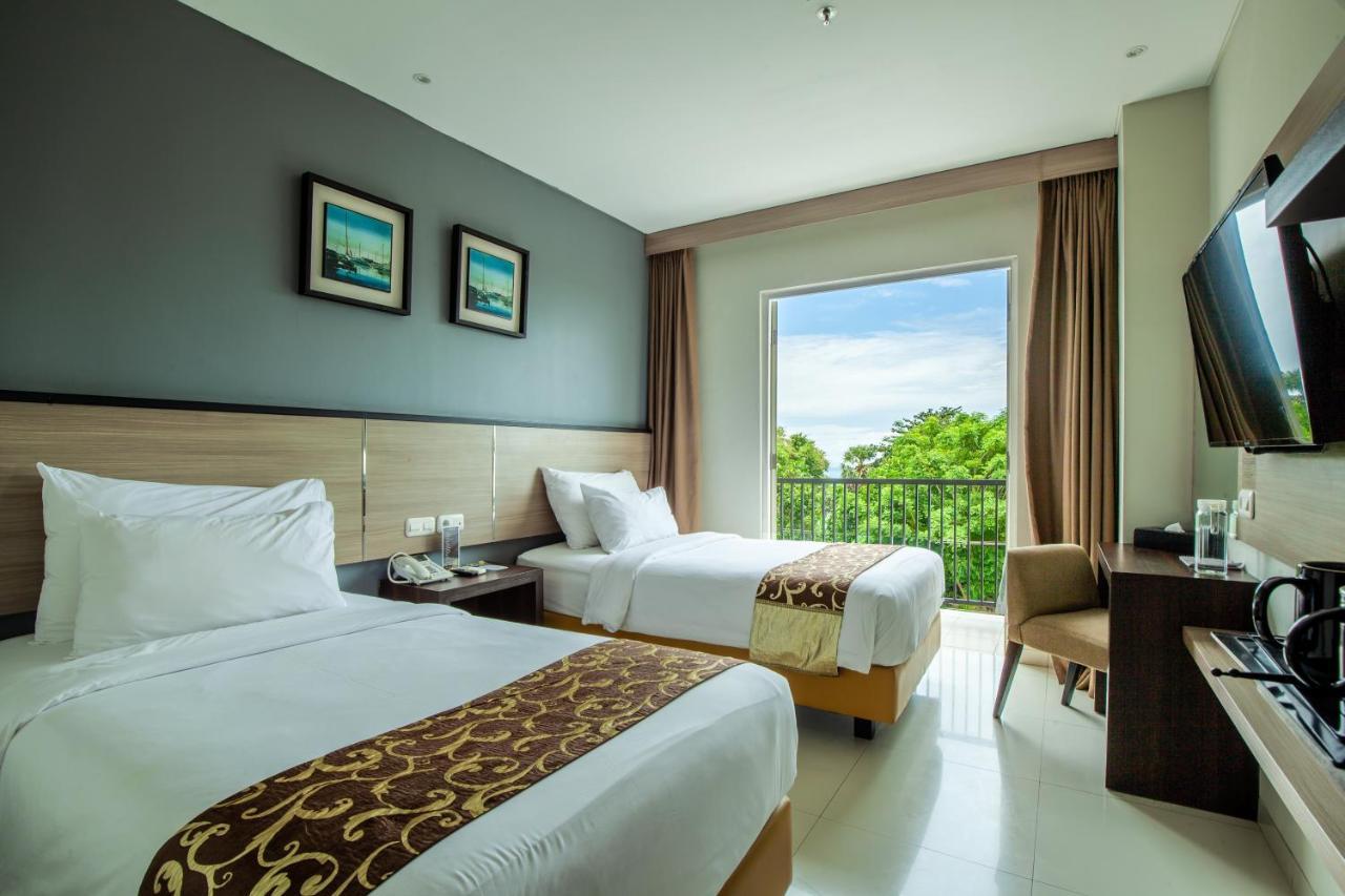 Montana Premier Senggigi Hotel Buitenkant foto