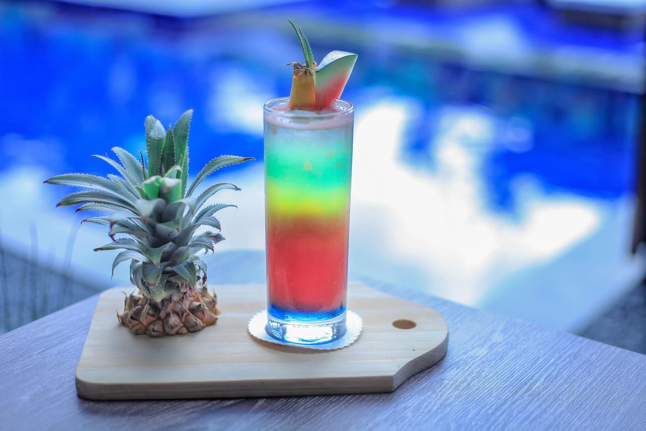 Montana Premier Senggigi Hotel Buitenkant foto