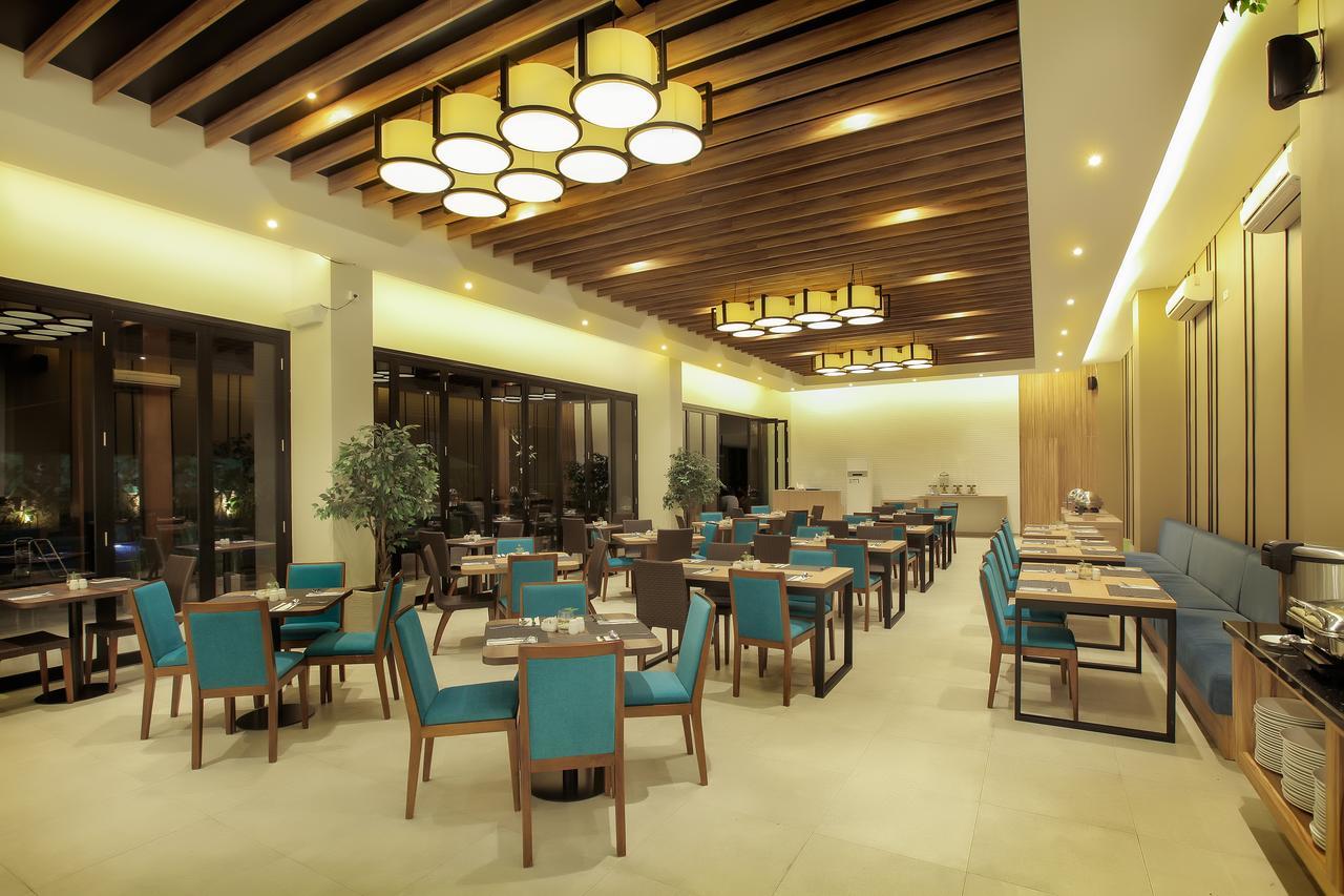 Montana Premier Senggigi Hotel Buitenkant foto