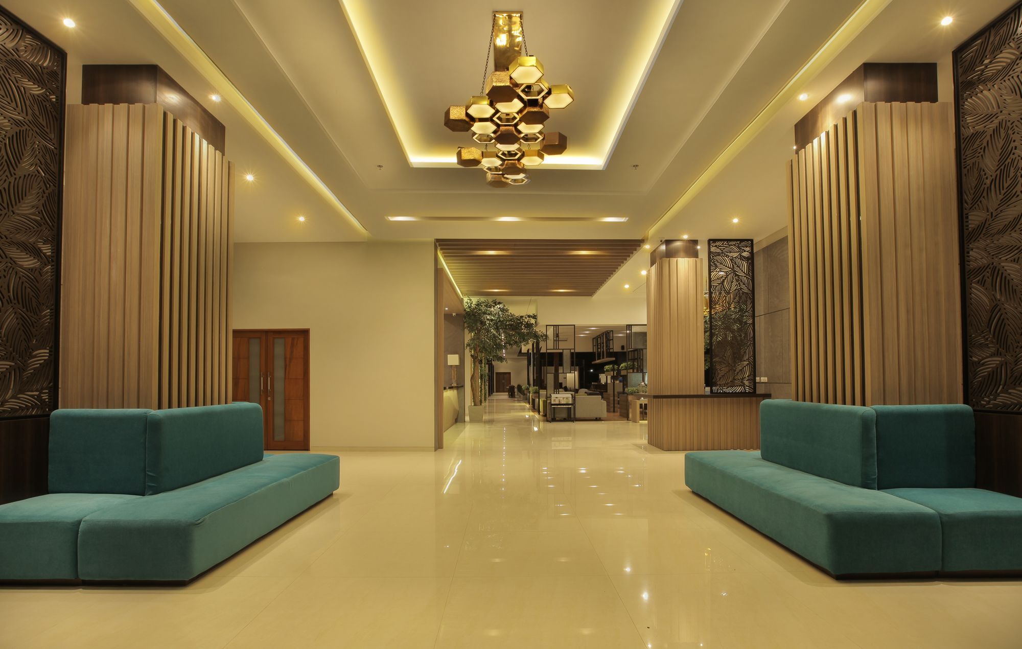 Montana Premier Senggigi Hotel Buitenkant foto